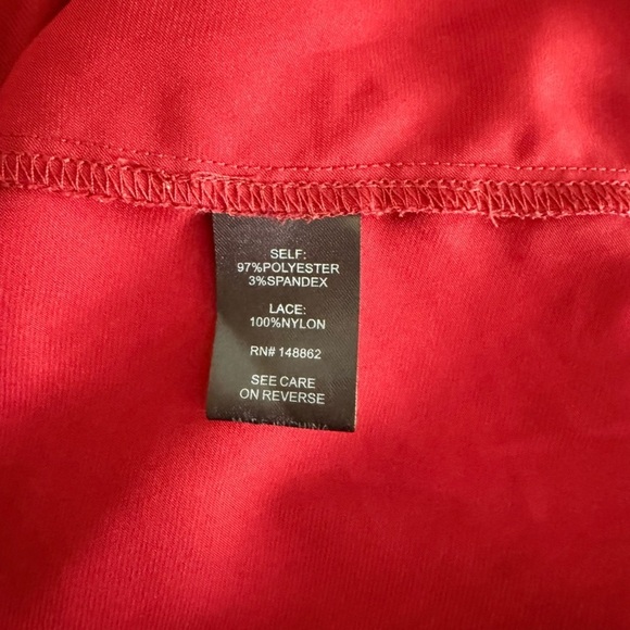 New Torrid black lace top with red size bottom size 2X - Picture 2 of 10